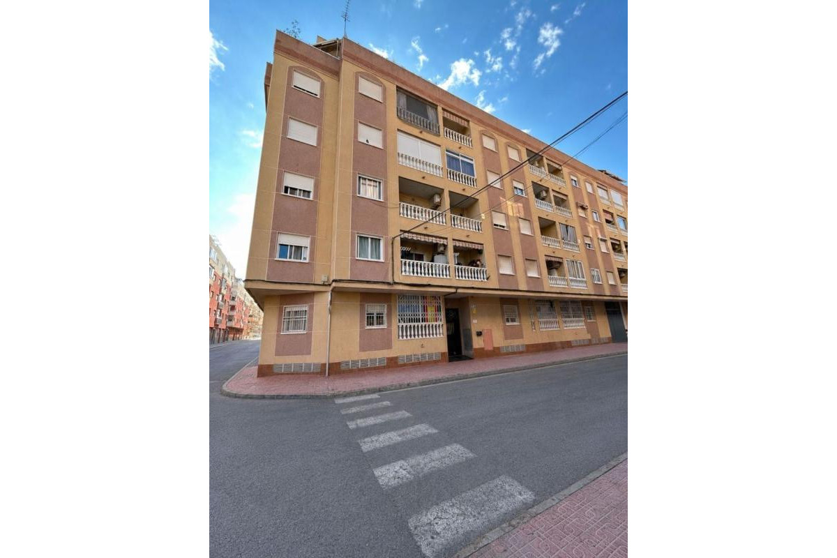 Resale - Apartment  - Torrevieja - torrevieja