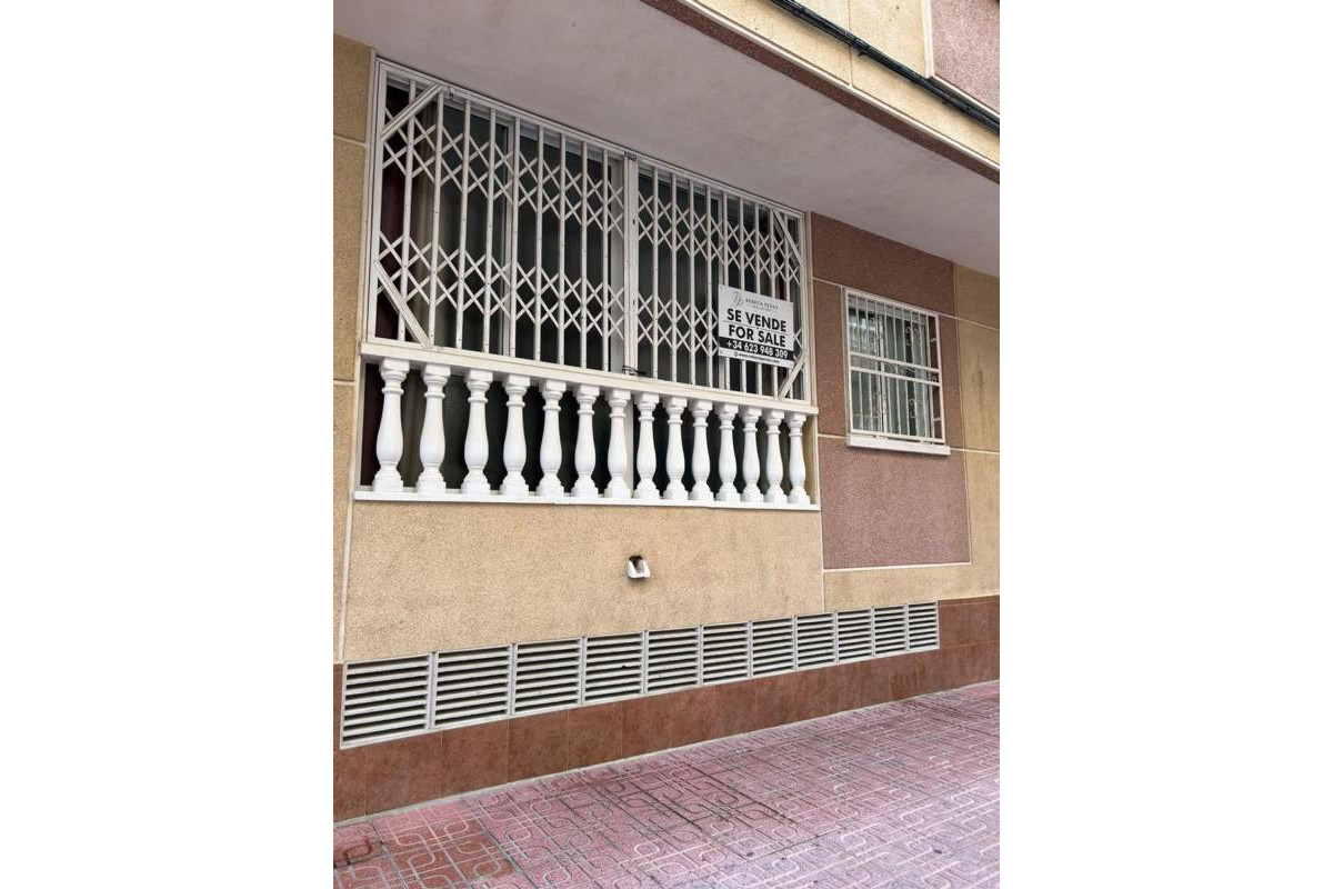 Resale - Apartment  - Torrevieja - torrevieja