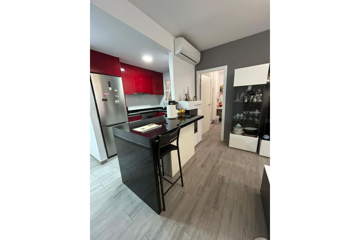 Resale - Apartment  - Torrevieja - torrevieja