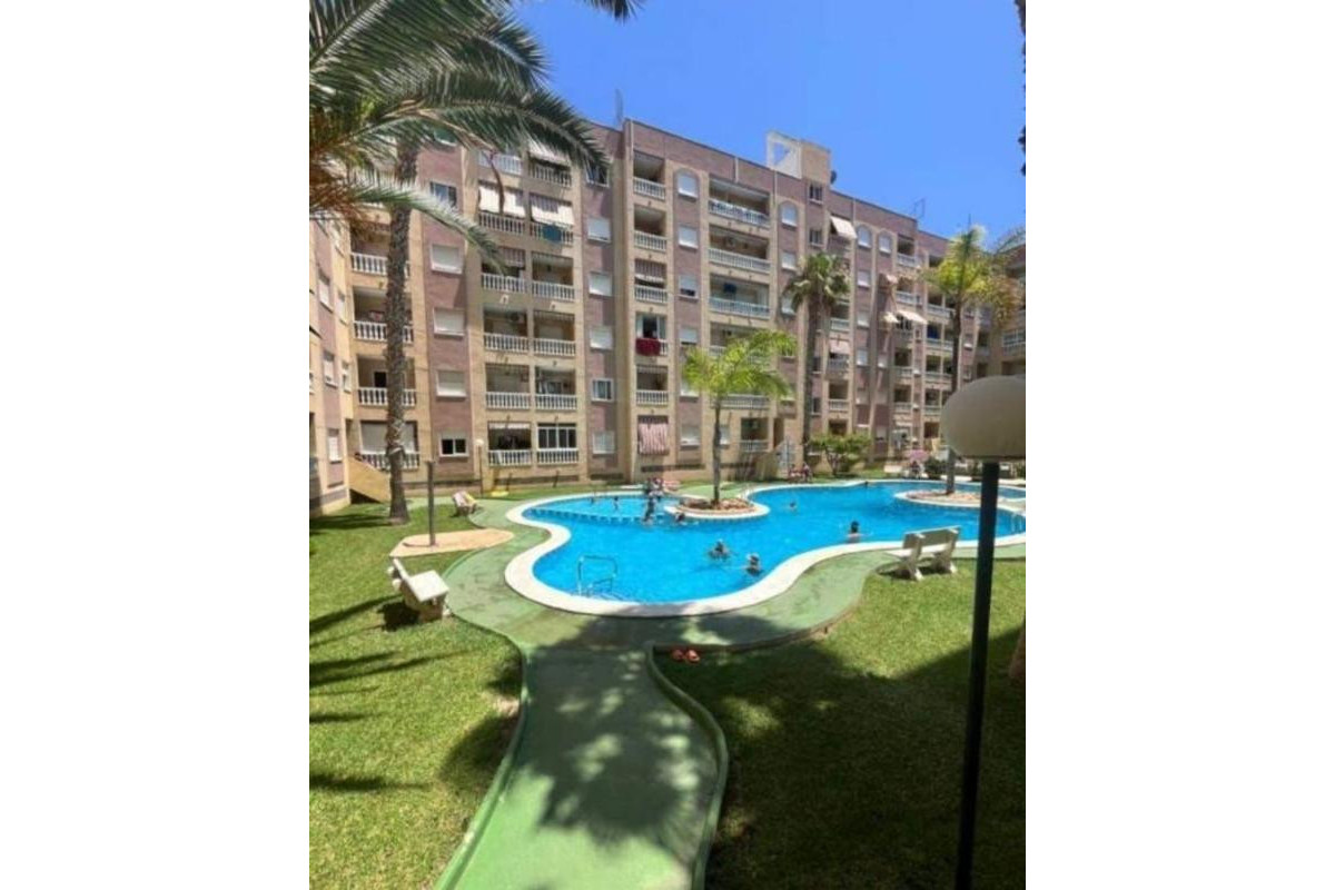 Resale - Apartment  - Torrevieja - torrevieja