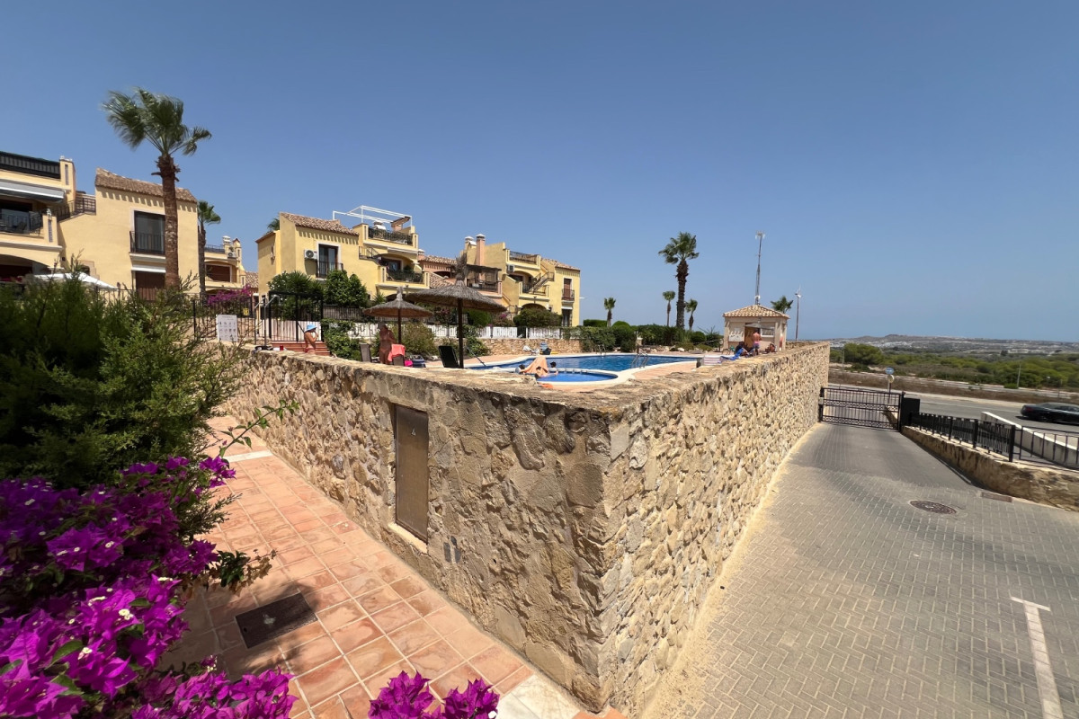Resale - Townhouse - Algorfa - La Finca Golf Resort