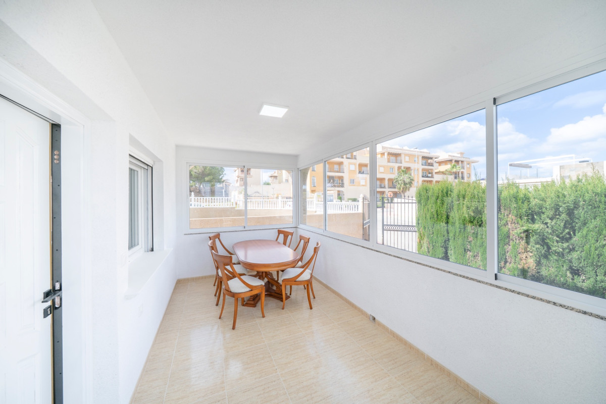 Reventa - Villa - Orihuela Costa - PAU 26