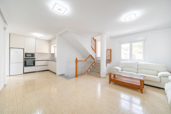 Reventa - Villa - Orihuela Costa - PAU 26