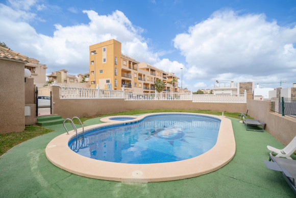 Reventa - Villa - Orihuela Costa - PAU 26