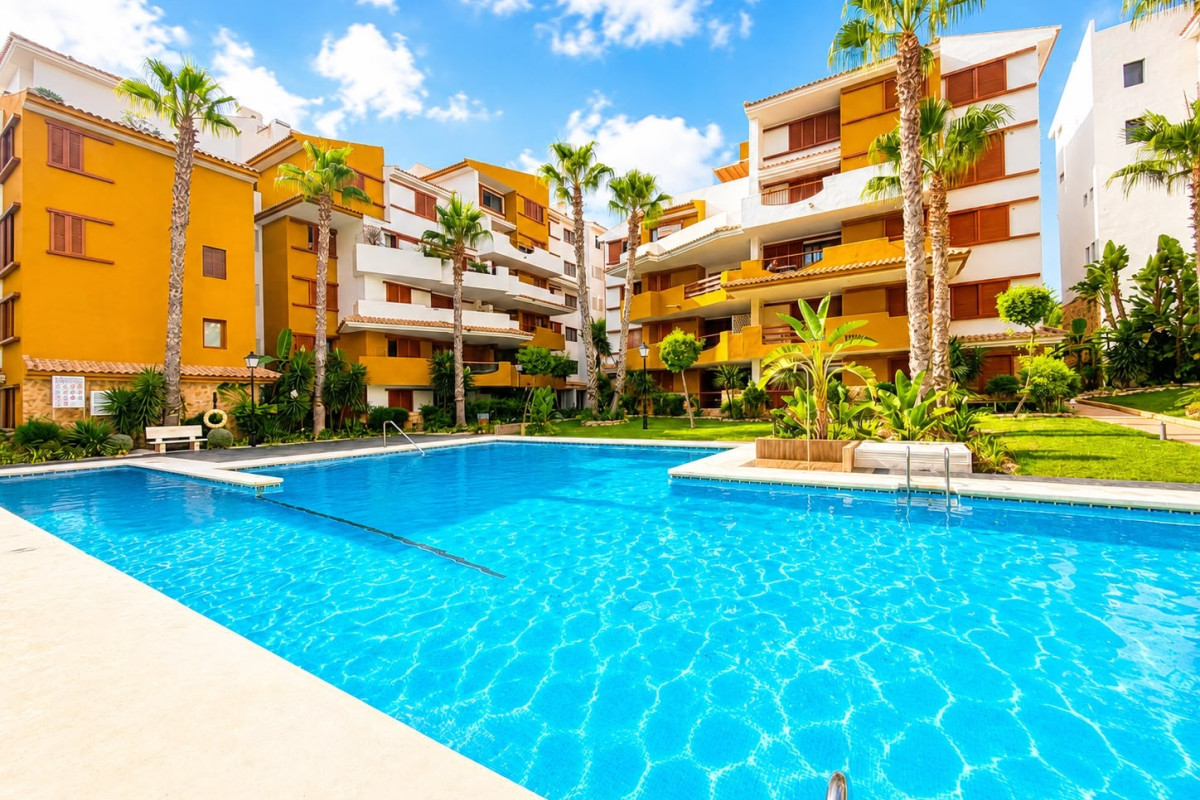 Resale - Apartment  - Orihuela Costa - Punta Prima