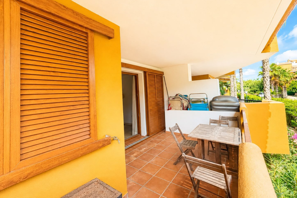 Resale - Apartment  - Orihuela Costa - Punta Prima