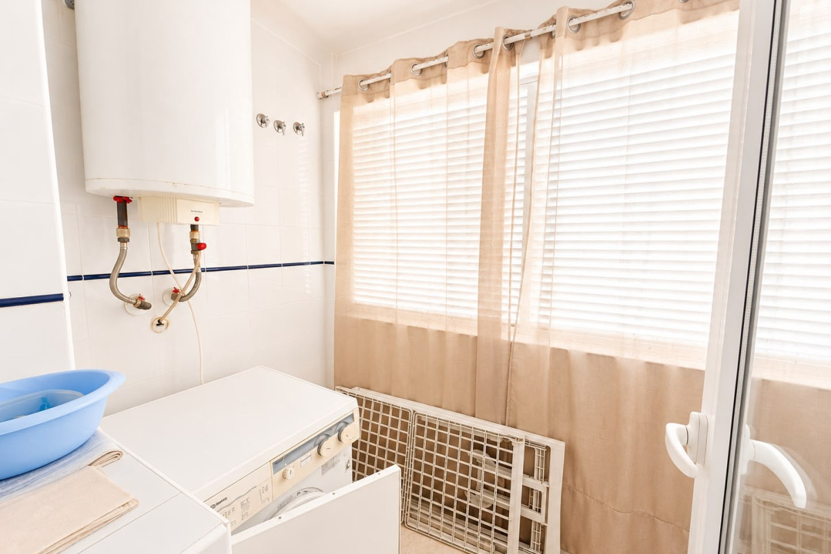 Resale - Apartment  - Orihuela Costa - Punta Prima