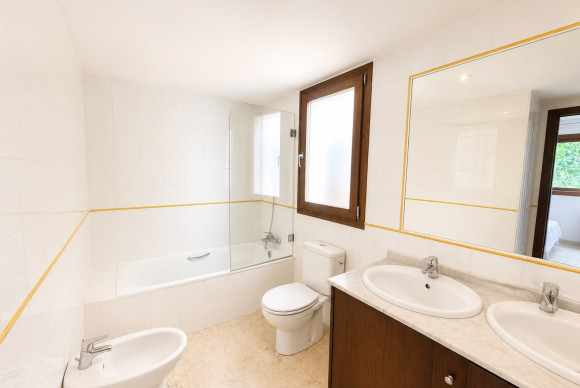 Resale - Apartment  - Orihuela Costa - Punta Prima