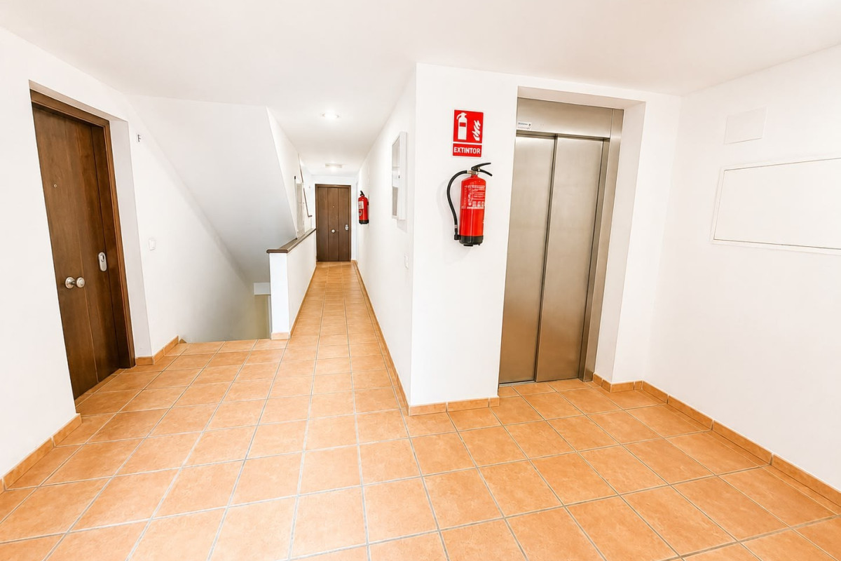 Resale - Apartment  - Orihuela Costa - Punta Prima