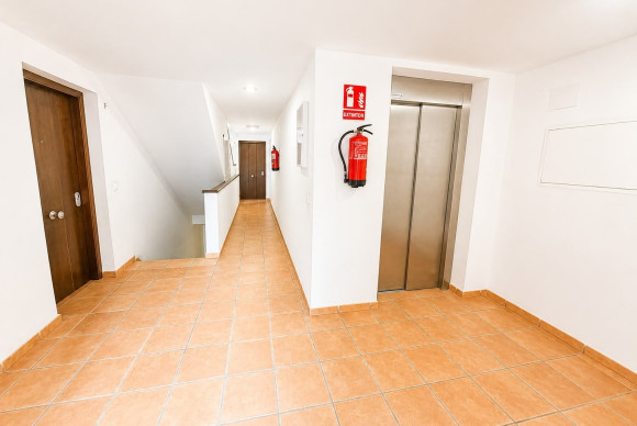 Resale - Apartment  - Orihuela Costa - Punta Prima