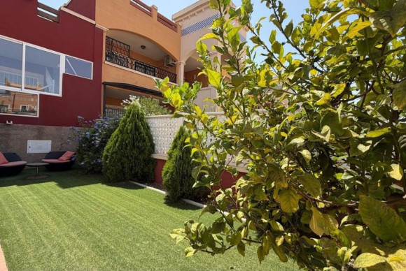 Reventa - Adosado - Orihuela