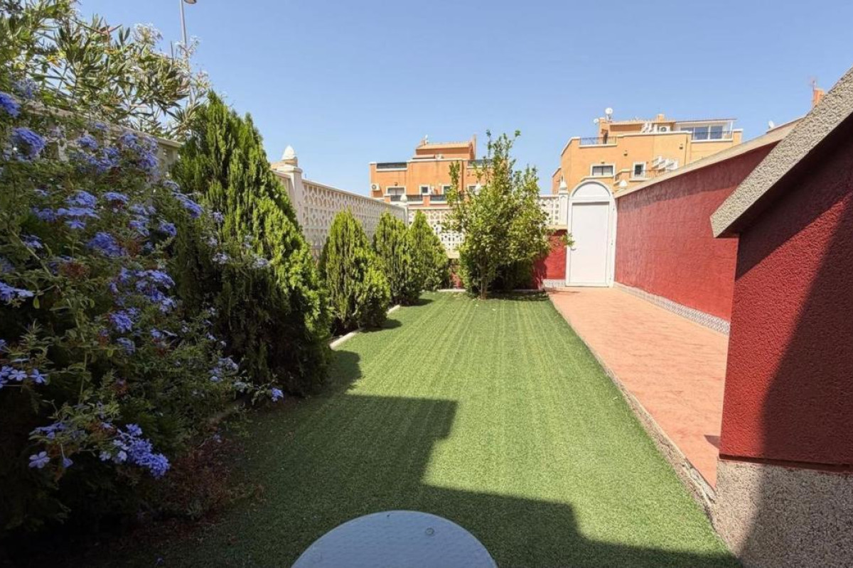 Reventa - Adosado - Orihuela