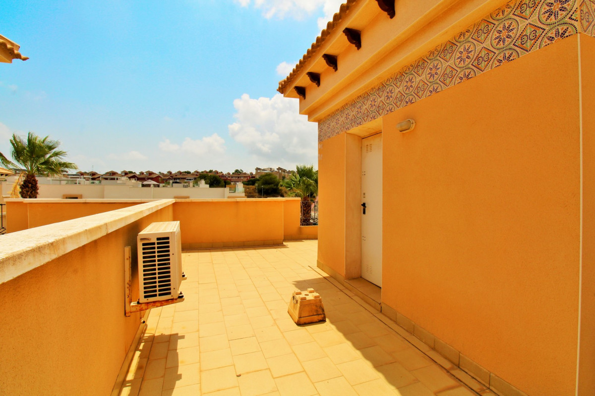 Revente - Maison de ville - Villamartin