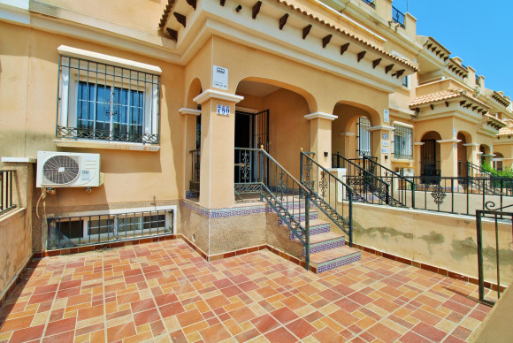 Revente - Maison de ville - Villamartin