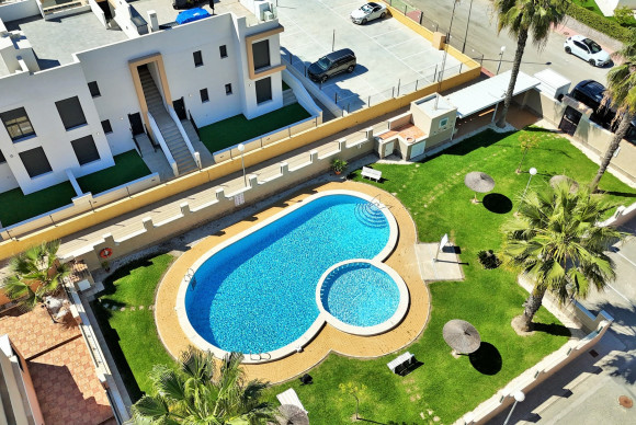 Revente - Maison de ville - Villamartin