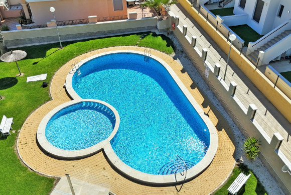 Revente - Maison de ville - Villamartin