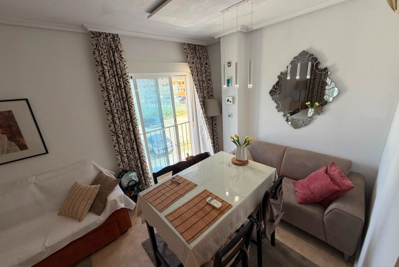 Resale - Apartment - Flat - Formentera del Segura
