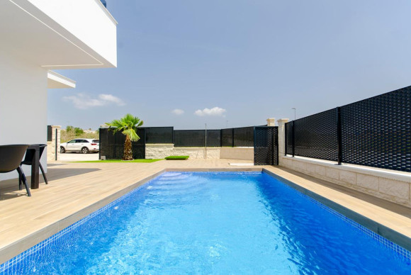 Obra nueva - Villa - Orihuela