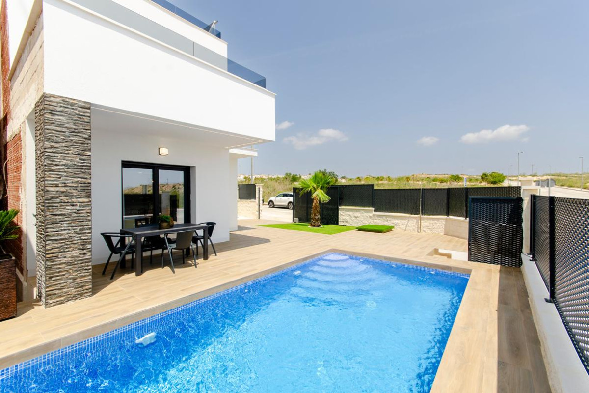 Obra nueva - Villa - Orihuela