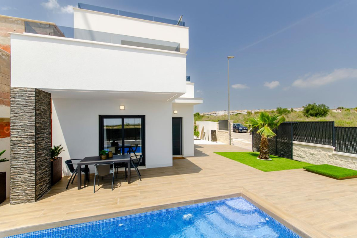 Obra nueva - Villa - Orihuela