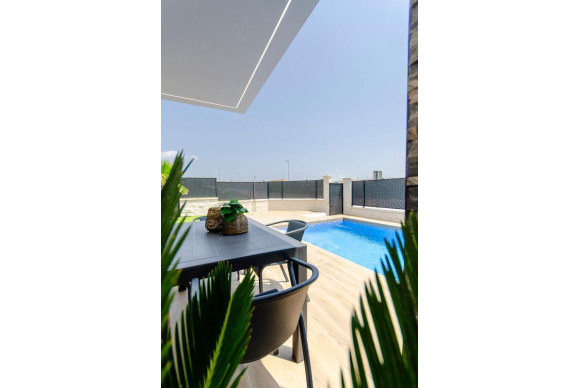 Obra nueva - Villa - Orihuela