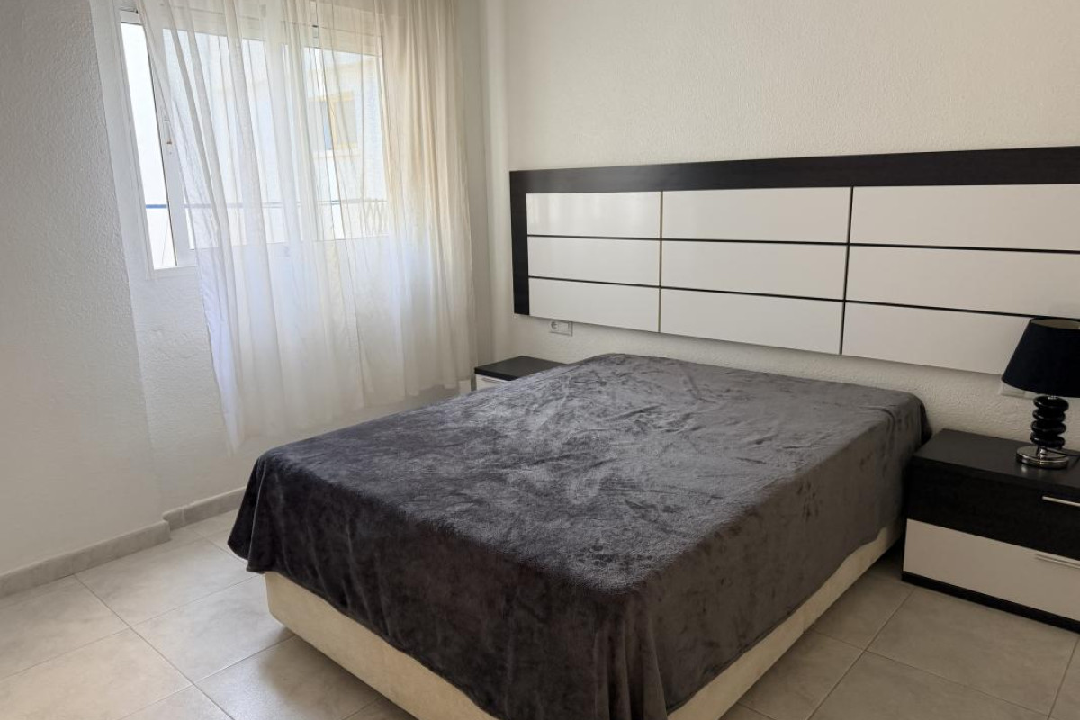 Resale - Apartment  - Torrevieja - torrevieja