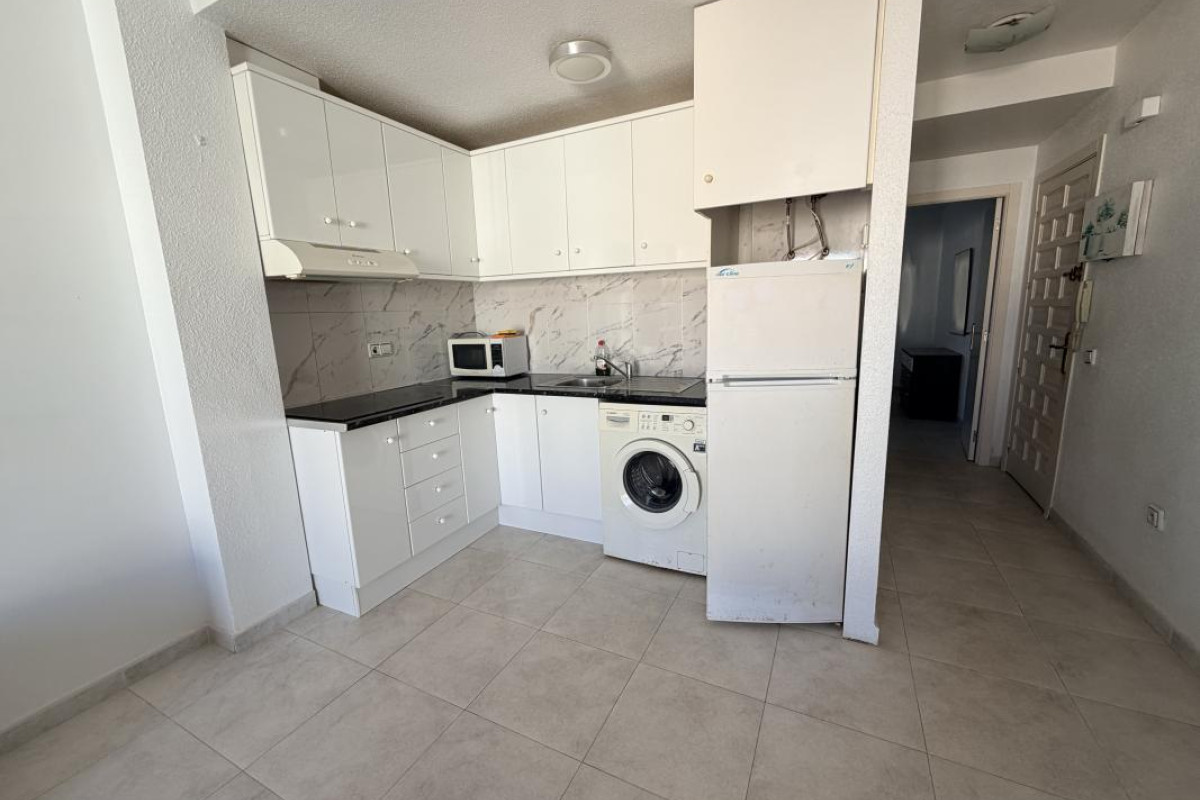 Resale - Apartment  - Torrevieja - torrevieja
