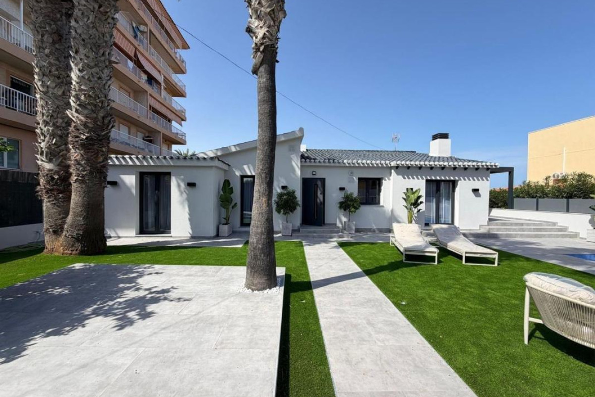 Herverkoop - Villa - Torrevieja - torrevieja