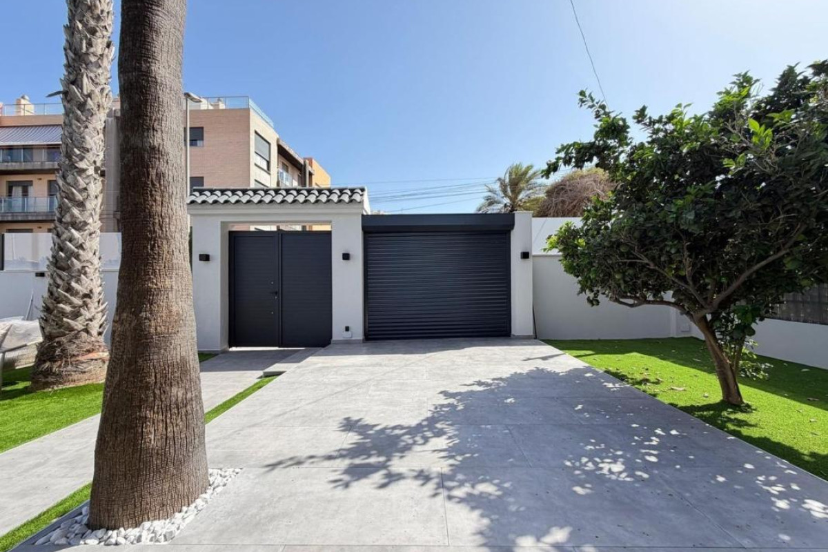Herverkoop - Villa - Torrevieja - torrevieja