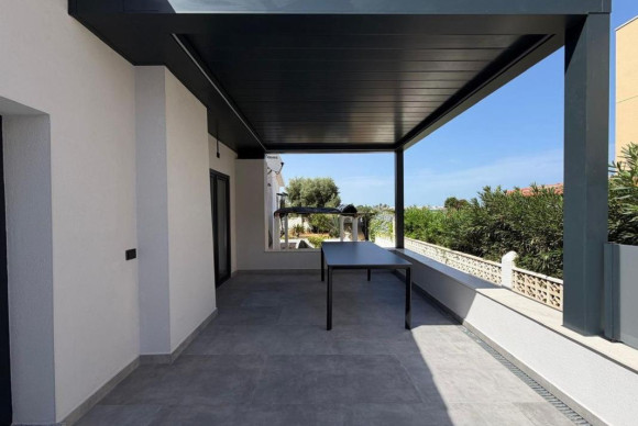 Herverkoop - Villa - Torrevieja - torrevieja