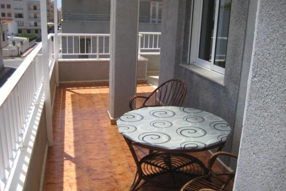 Reventa - Apartamento / piso - Torrevieja - torrevieja