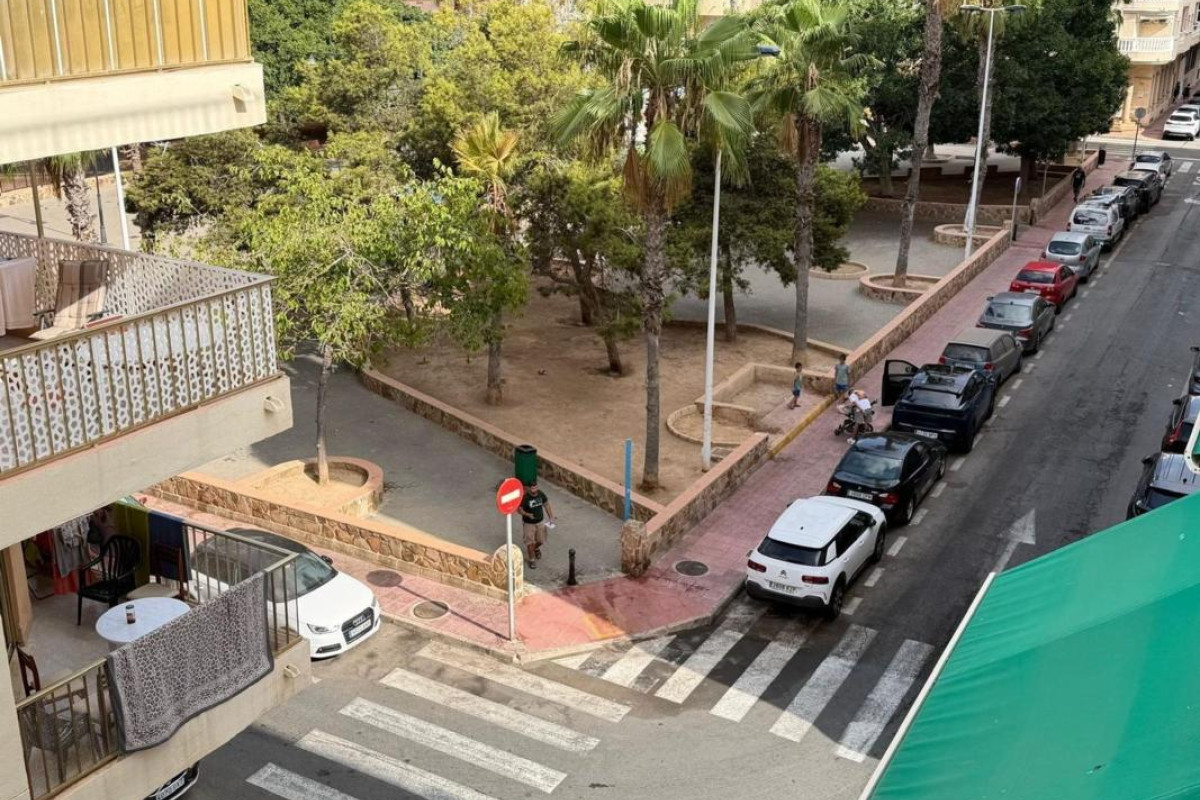Herverkoop - Appartement  - Torrevieja - torrevieja