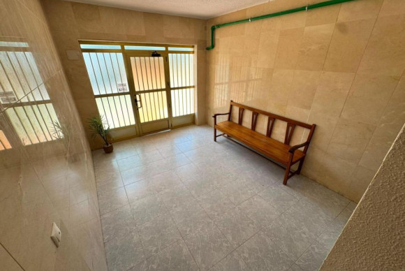 Resale - Apartment  - Torrevieja - torrevieja