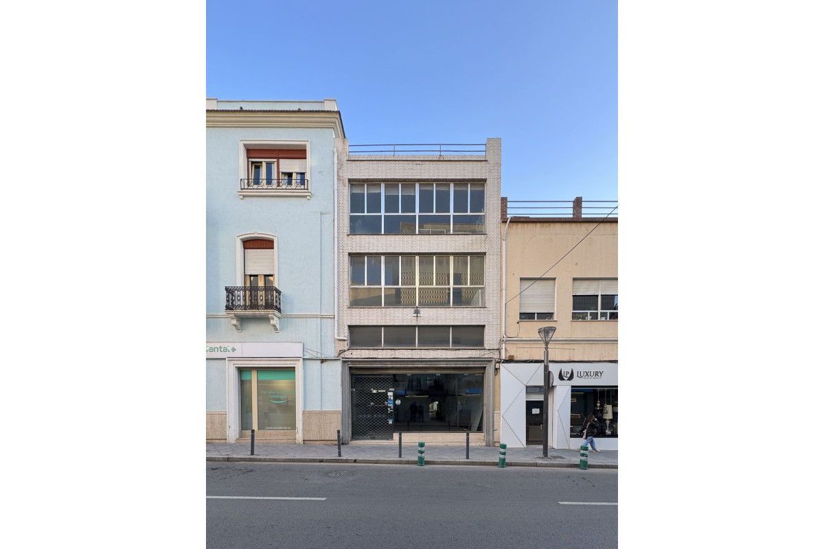 Herverkoop - Building (Mixed-Use) - Torrevieja - Torrevieja - Centre