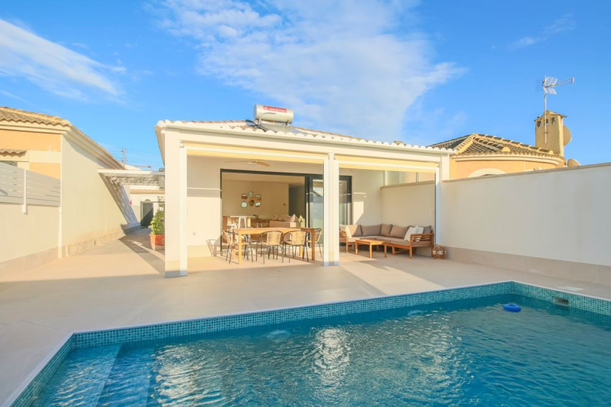 Herverkoop - Vrijstaande Villa - Torrevieja - El Chaparral