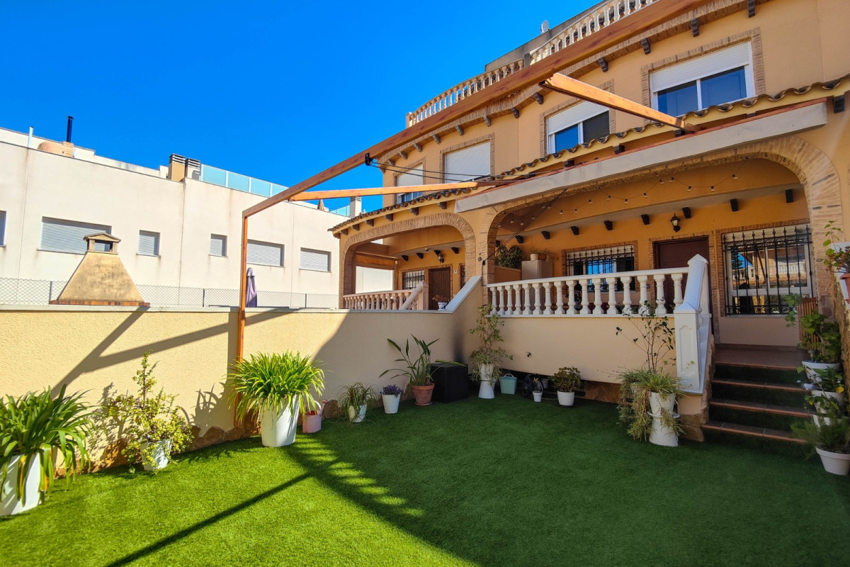 Herverkoop - Woning - Guardamar del Segura - El Eden
