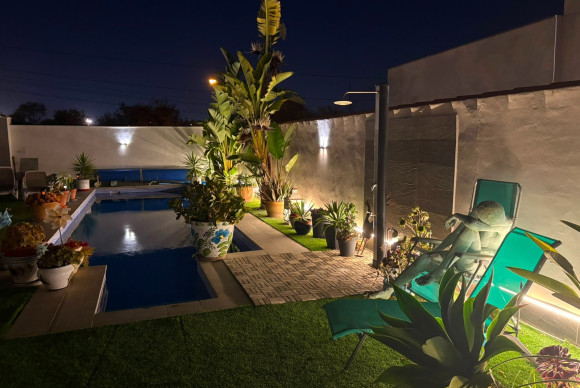 Herverkoop - Vrijstaande Villa - Torrevieja - Torretas