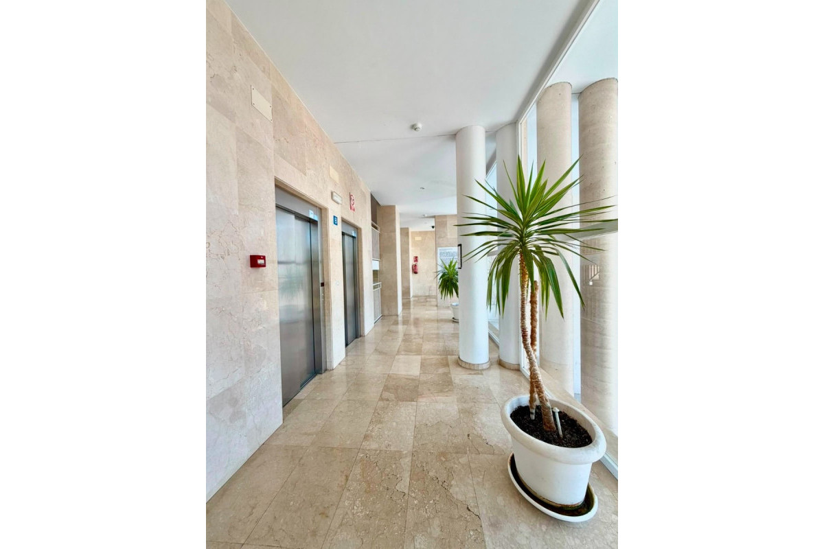 Herverkoop - Apartment / flat - Benidorm - Rincón de Loix
