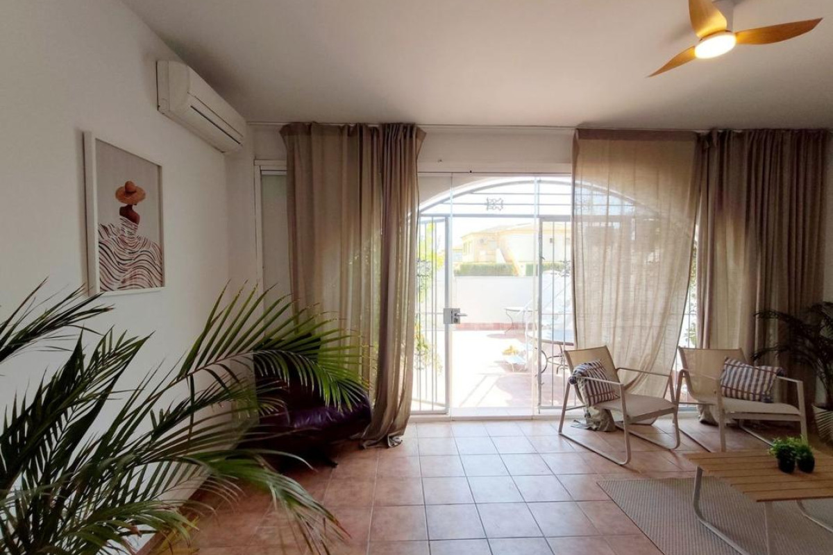 Revente - Villa - Orihuela
