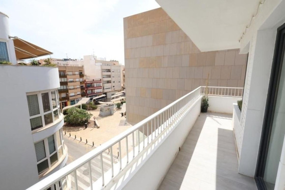 Reventa - Apartamento / piso - Torrevieja - torrevieja