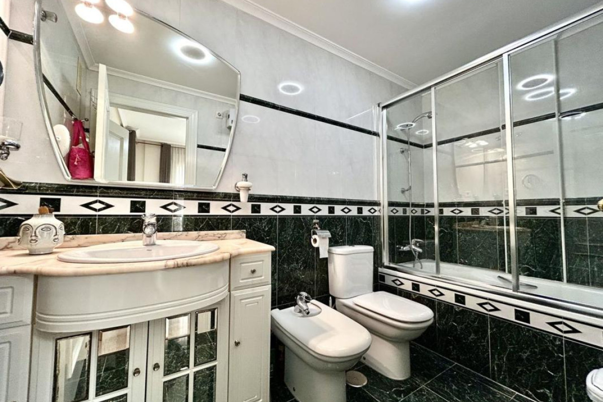 Herverkoop - Appartement  - Torrevieja - torrevieja