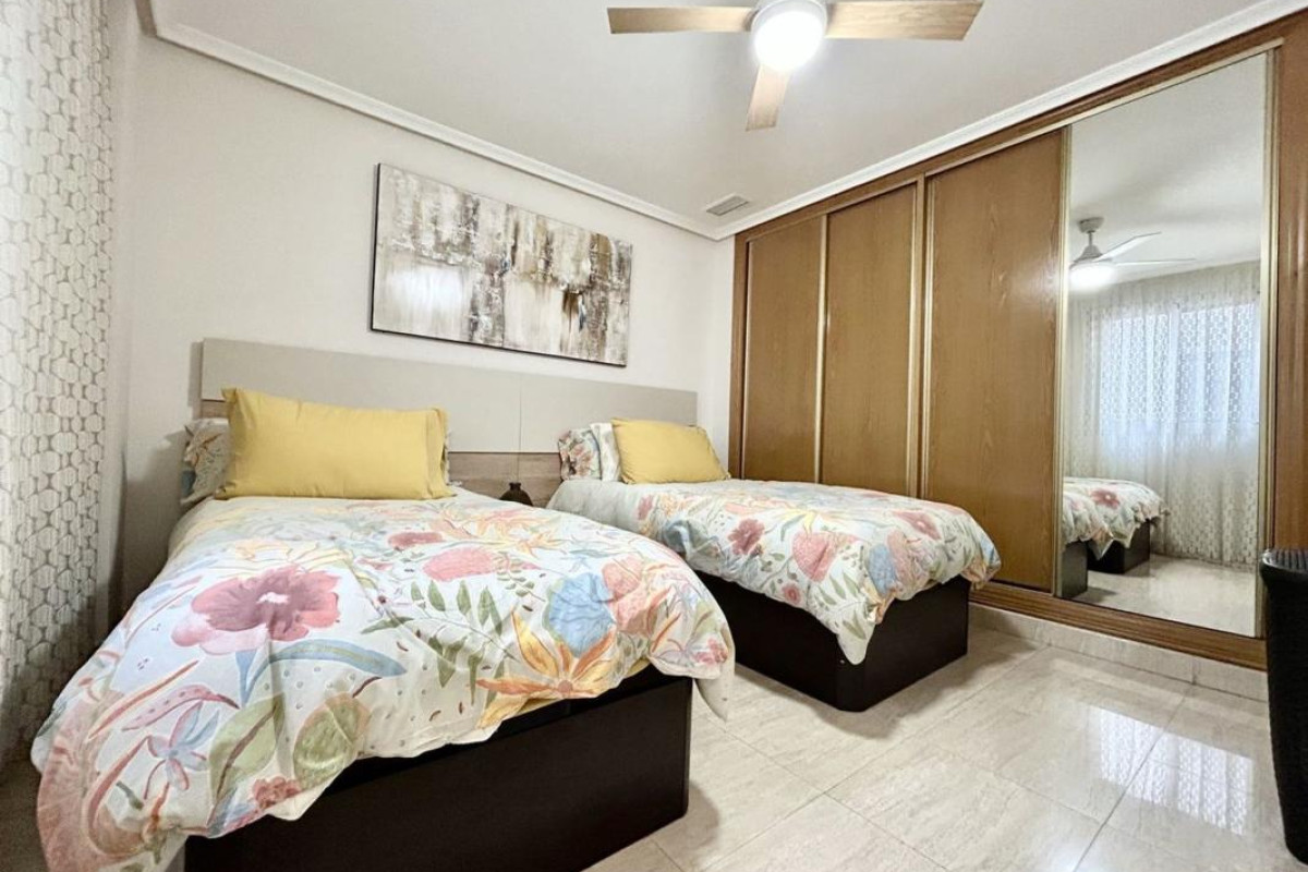 Herverkoop - Appartement  - Torrevieja - torrevieja