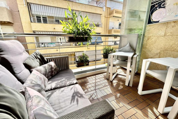 Herverkoop - Appartement  - Torrevieja - torrevieja