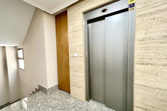 Herverkoop - Appartement  - Torrevieja - torrevieja