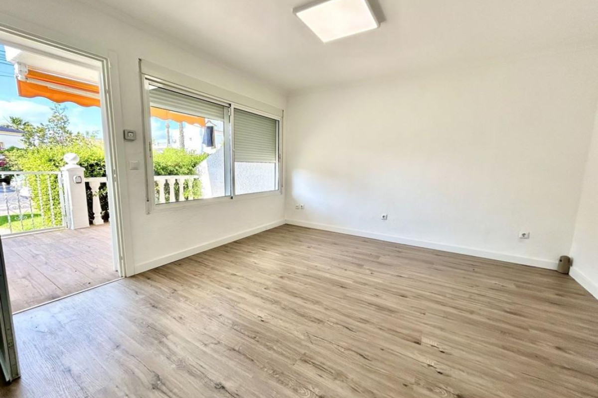 Resale - Apartment  - Orihuela