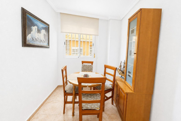 Herverkoop - Appartement  - Torrevieja - Habaneras