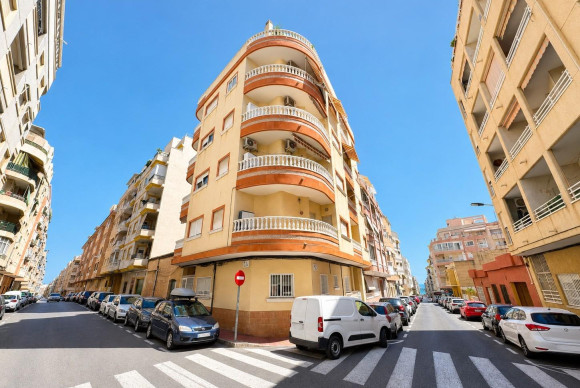 Herverkoop - Appartement  - Torrevieja - Habaneras