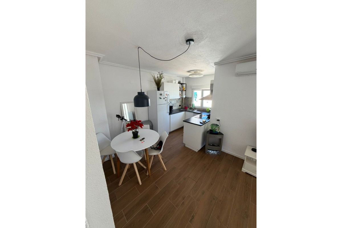 Reventa - Apartamento / piso - Orihuela Costa - Punta Prima