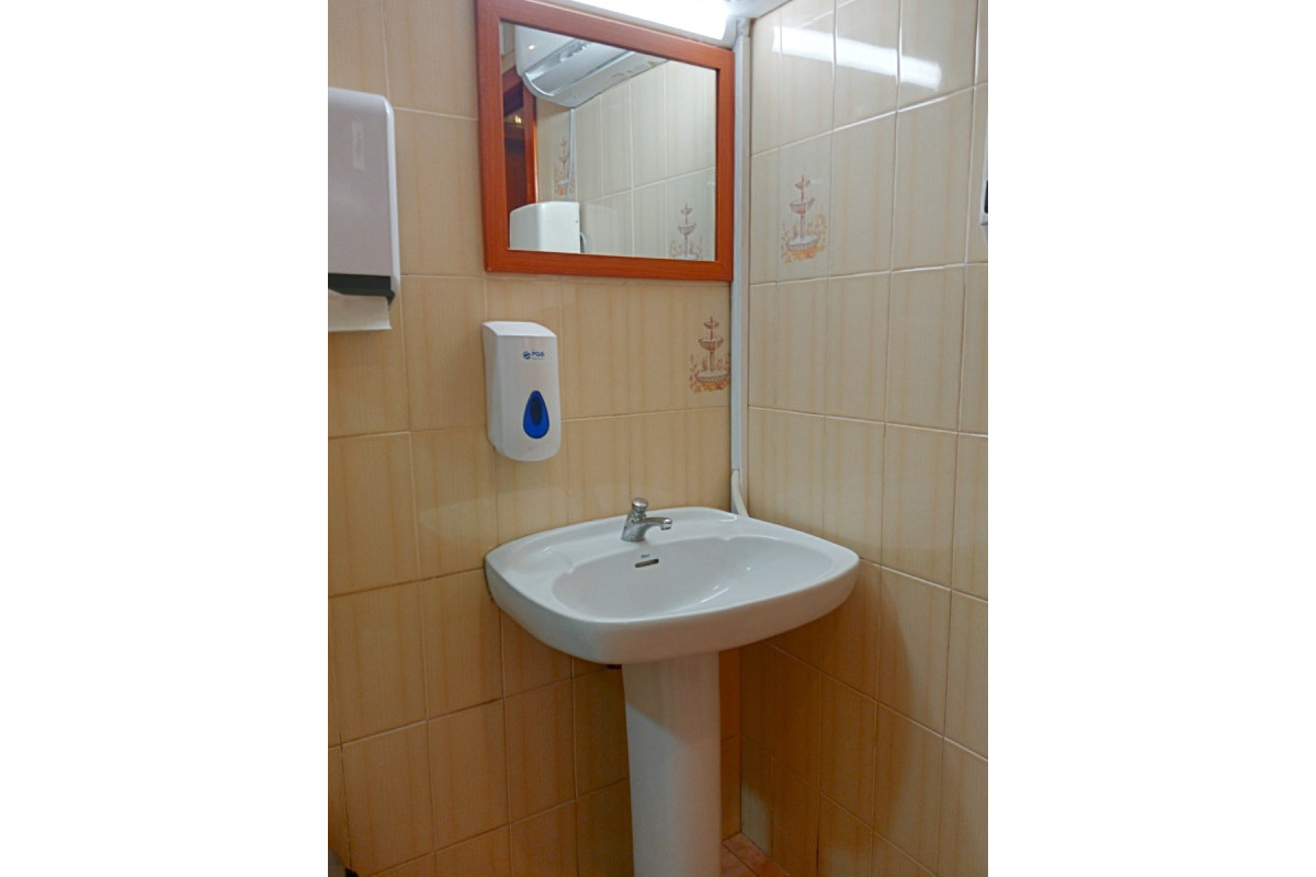 Resale - Commercial Unit - Benidorm - Zona de Poniente