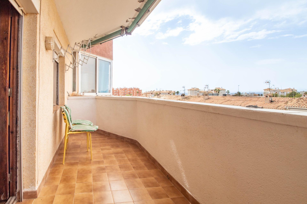 Resale - Apartment  - Orihuela Costa - La Regia